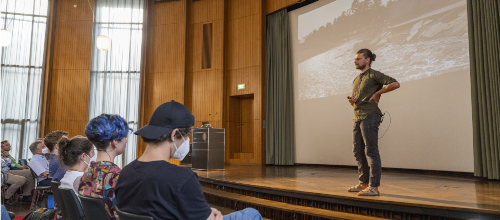 Juli 2022 Fritz beim Science Slam